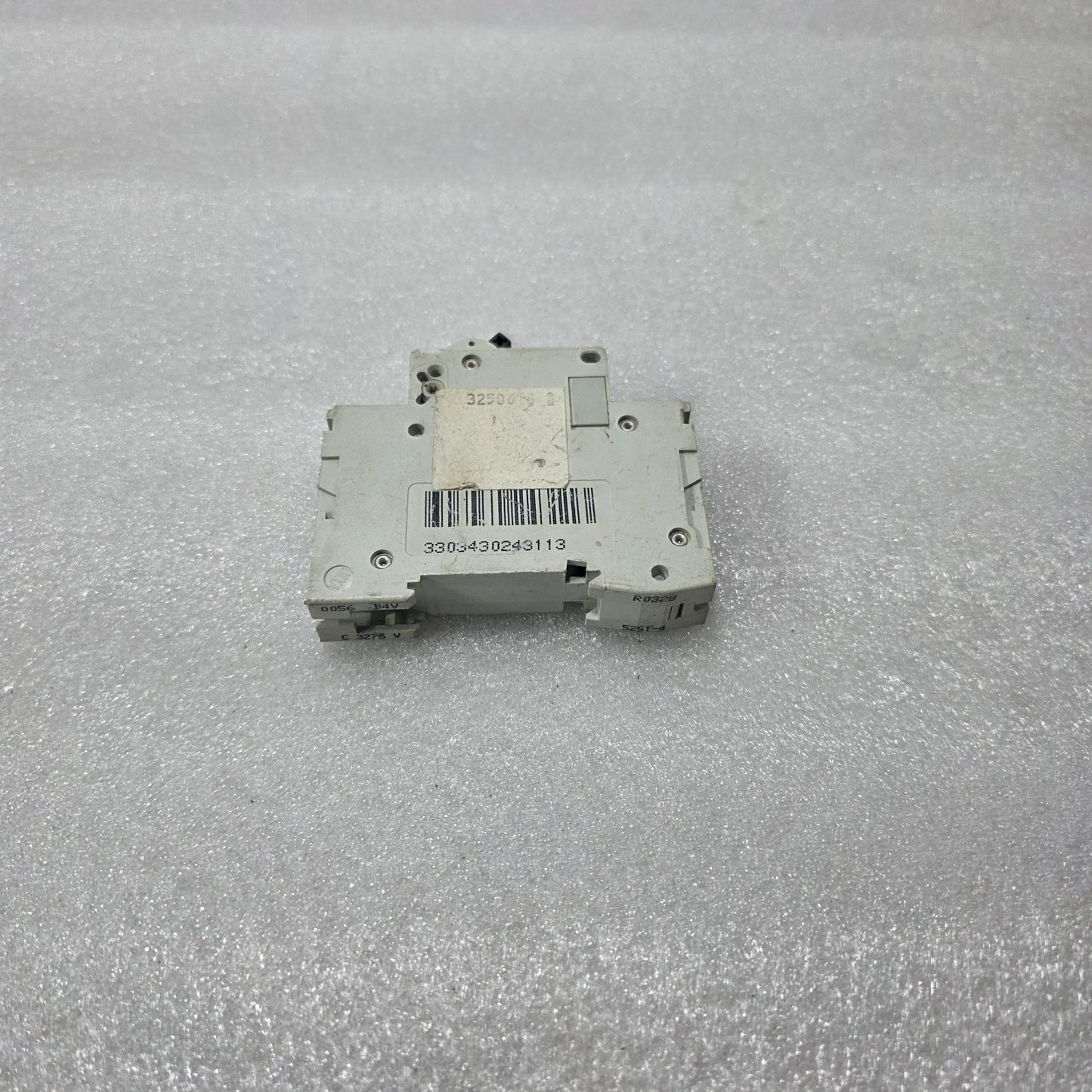 MERLIN GERIN MULTI9 C60N C16 16A SINGLE POLE 230/400V MINIATURE CIRCUIT BREAKER
