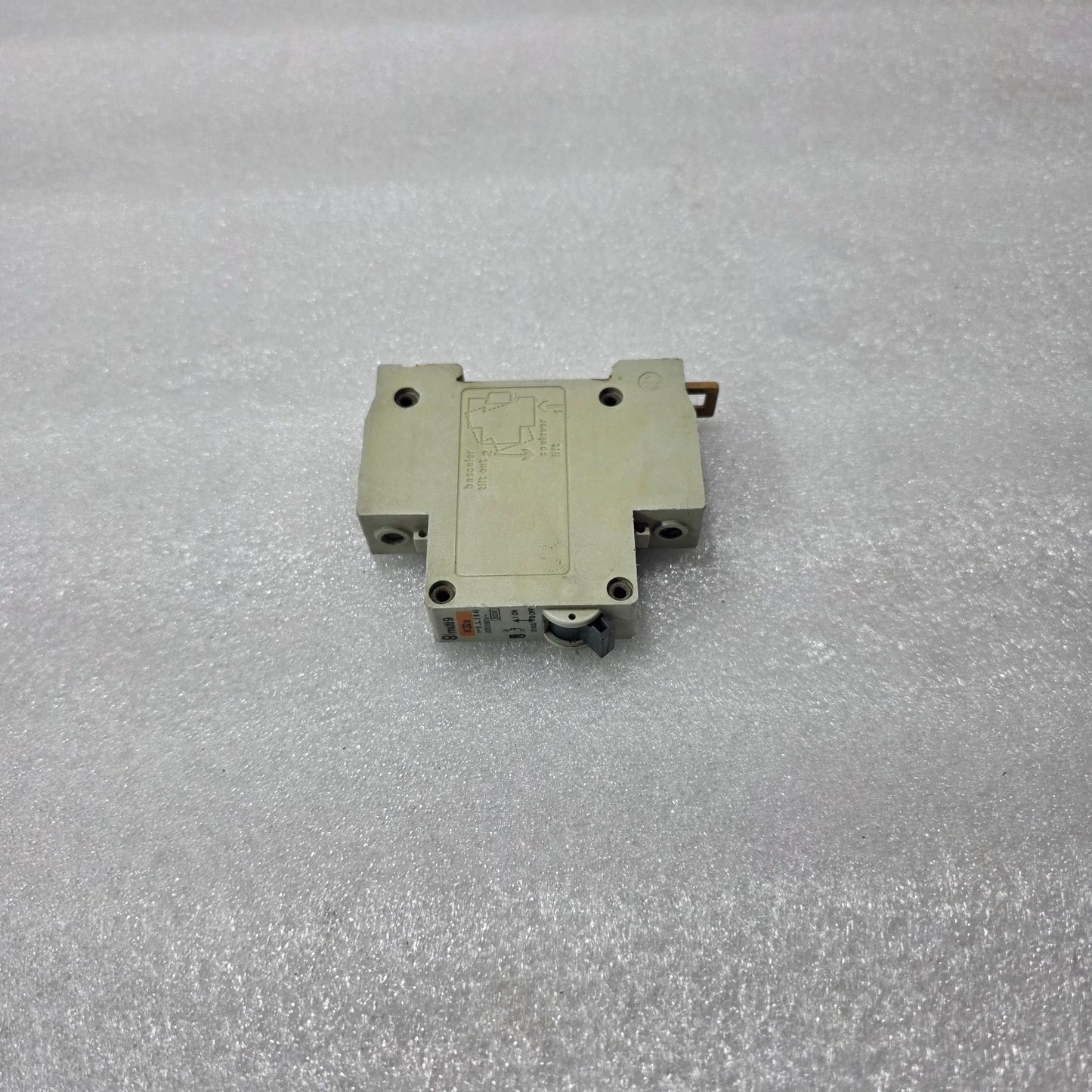 MERLIN GERIN MULTI9 K32A 5A SINGLE POLE 220/380V MINIATURE CIRCUIT BREAKER MCB