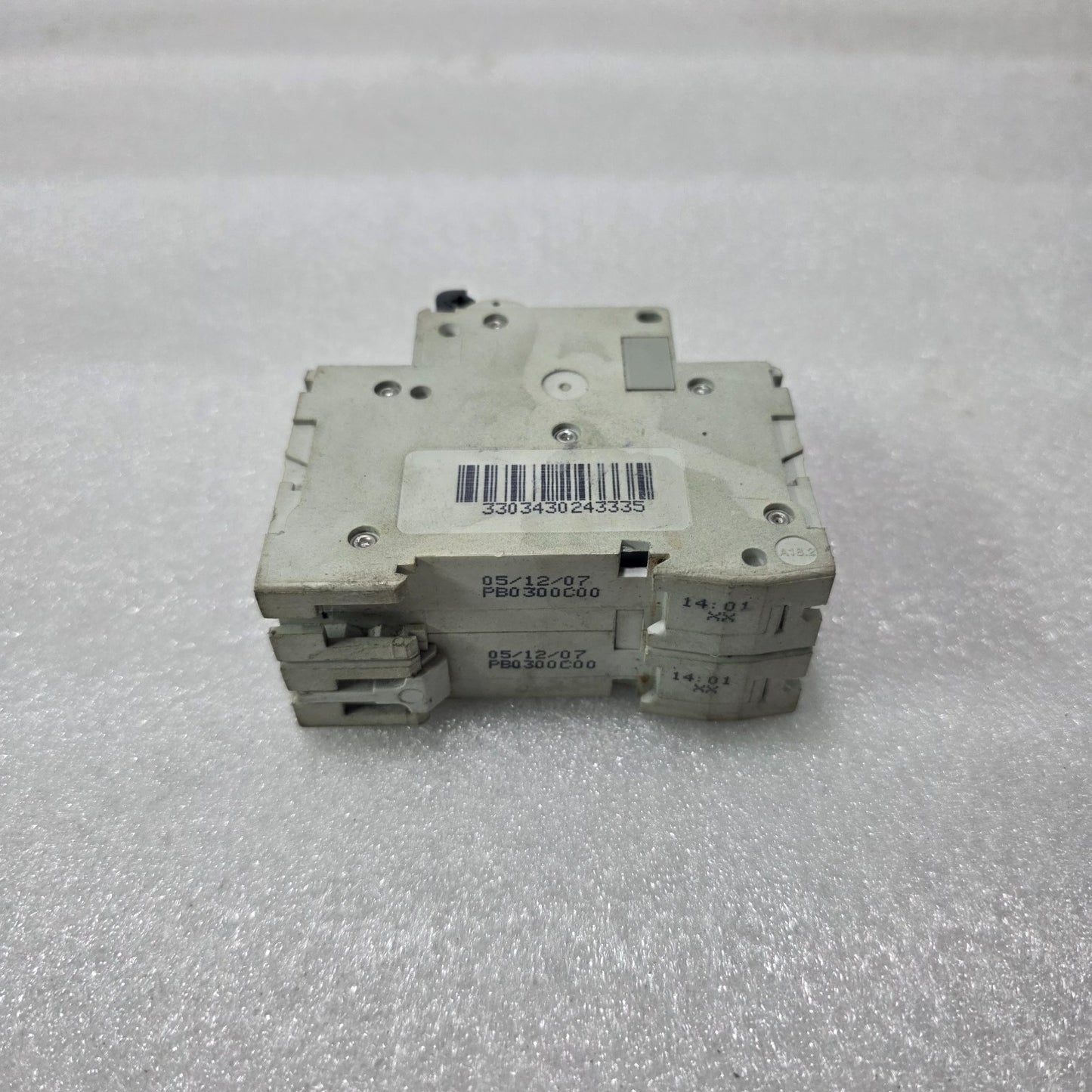 MERLIN GERIN MULTI 9 C60N C3 DOUBLE POLE MCB 3A 400V 6KA CIRCUIT BREAKER