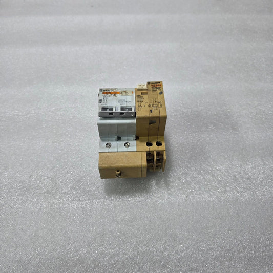 MERLIN GERIN MULTI9 C32N VIGI C32 2 POLE RCBO 10A 30MA 220/380V CIRCUIT BREAKER