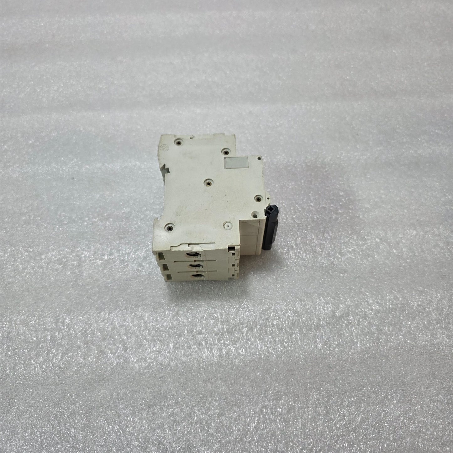 MERLIN GERIN MULTI 9 C60N D10 3 POLE MINIATURE CIRCUIT BREAKER MCB 10A 400V 6KA
