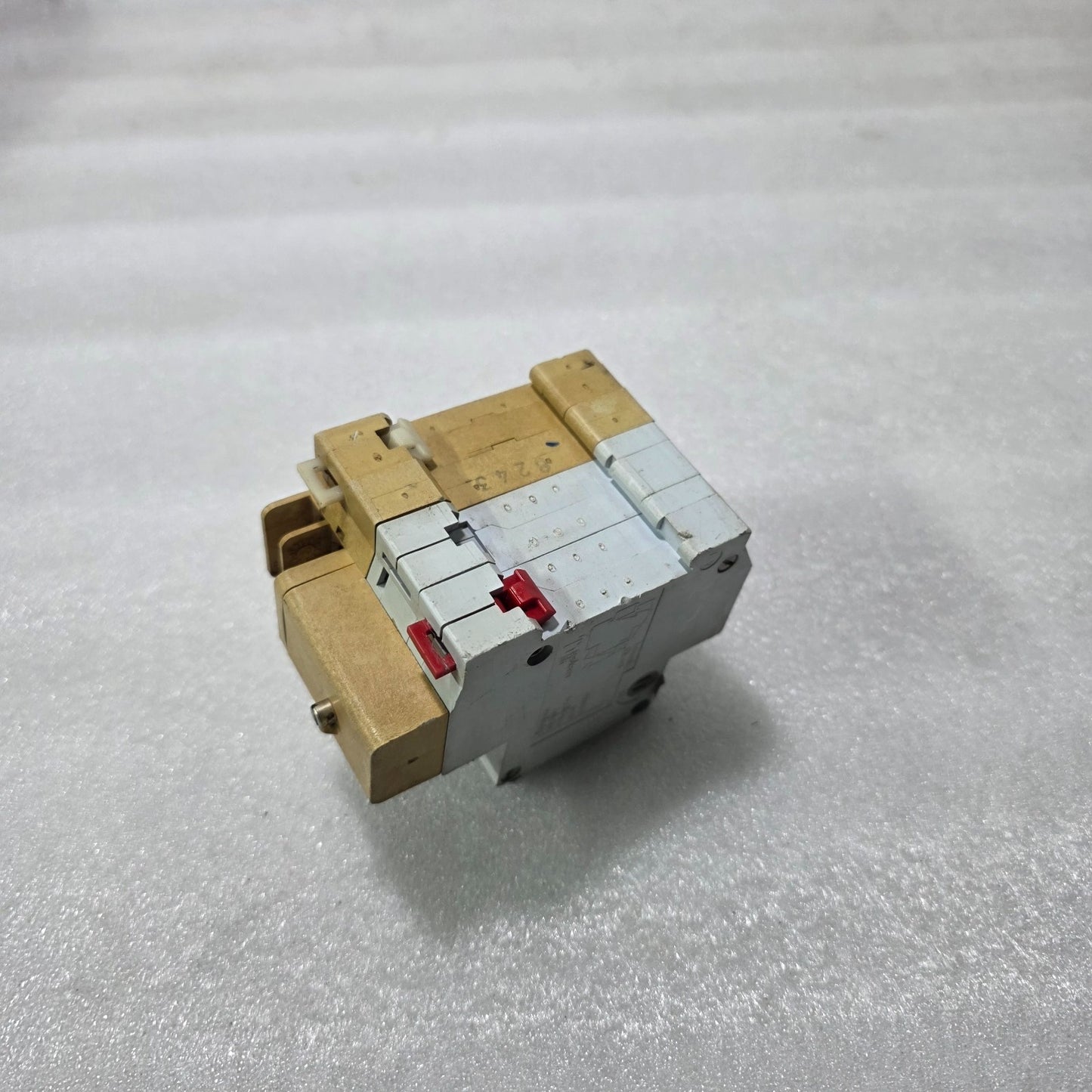 MERLIN GERIN MULTI9 C32N VIGI C32 2 POLE RCBO 10A 30MA 220/380V CIRCUIT BREAKER