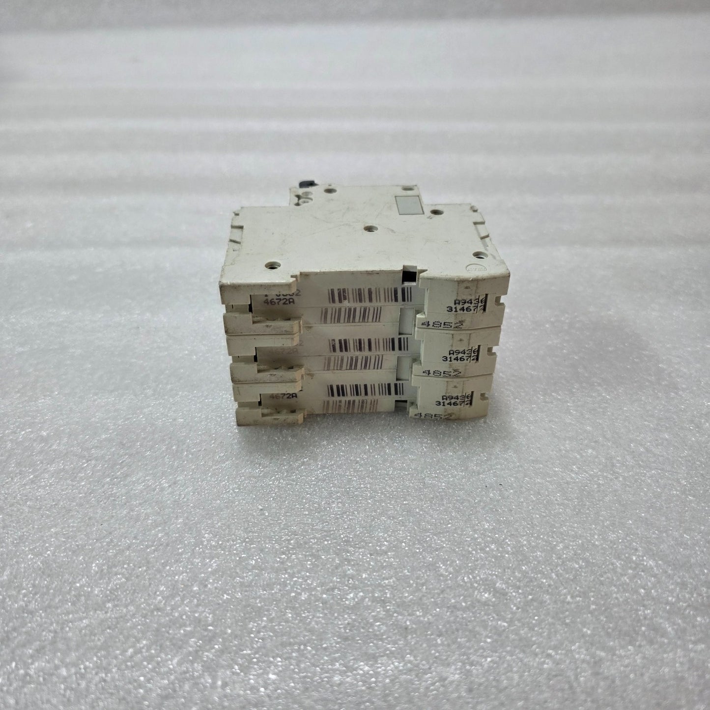 MERLIN GERIN MULTI 9 C60N D10 3 POLE MINIATURE CIRCUIT BREAKER MCB 10A 400V 6KA