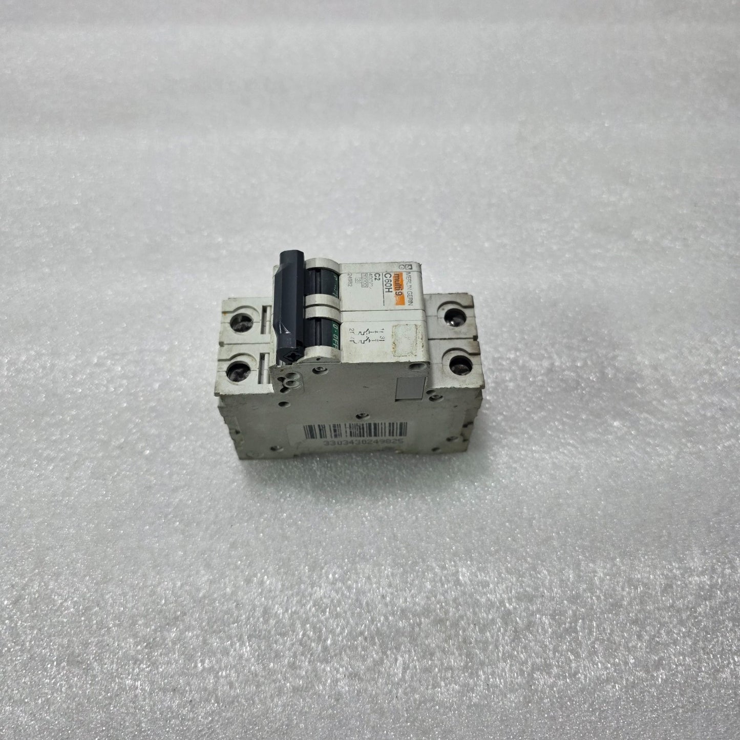 MERLIN GERIN MULTI9 C60H C2 2 POLE 2A 400V MINIATURE CIRCUIT BREAKER MCB
