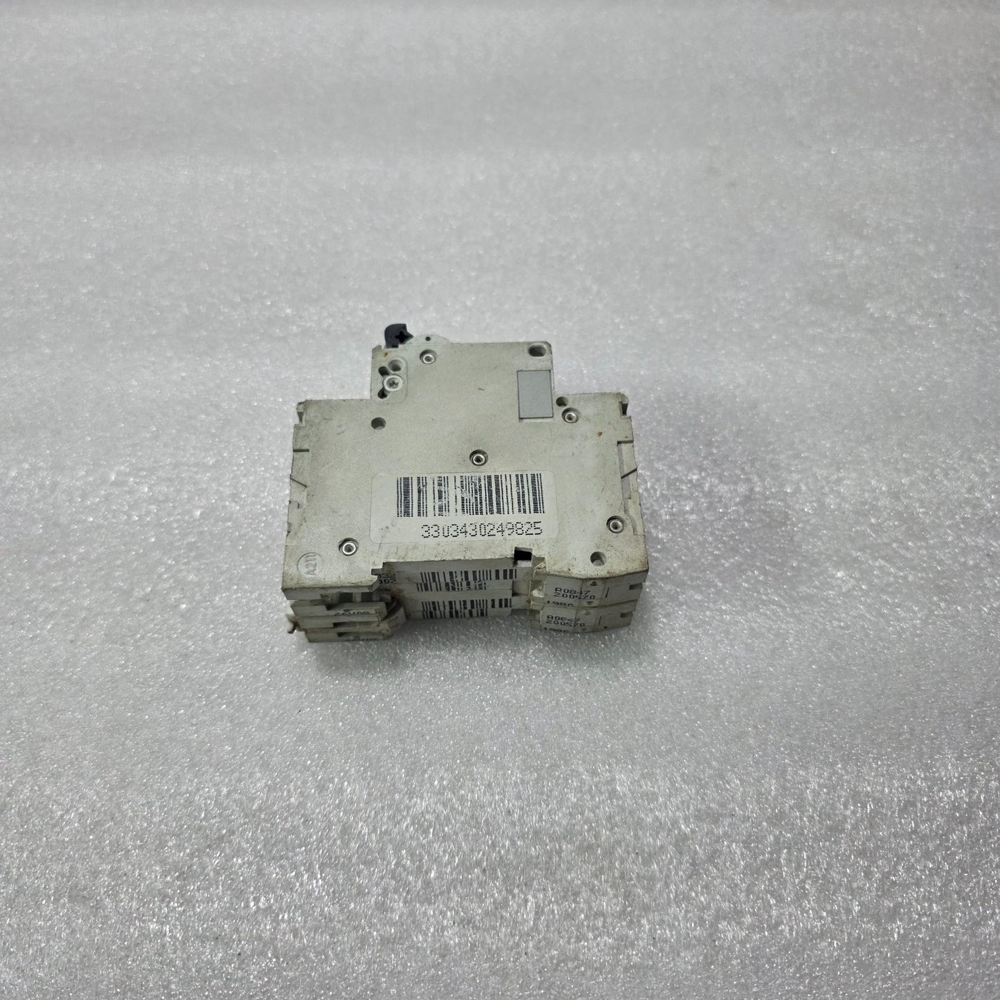 MERLIN GERIN MULTI9 C60H C2 2 POLE 2A 400V MINIATURE CIRCUIT BREAKER MCB