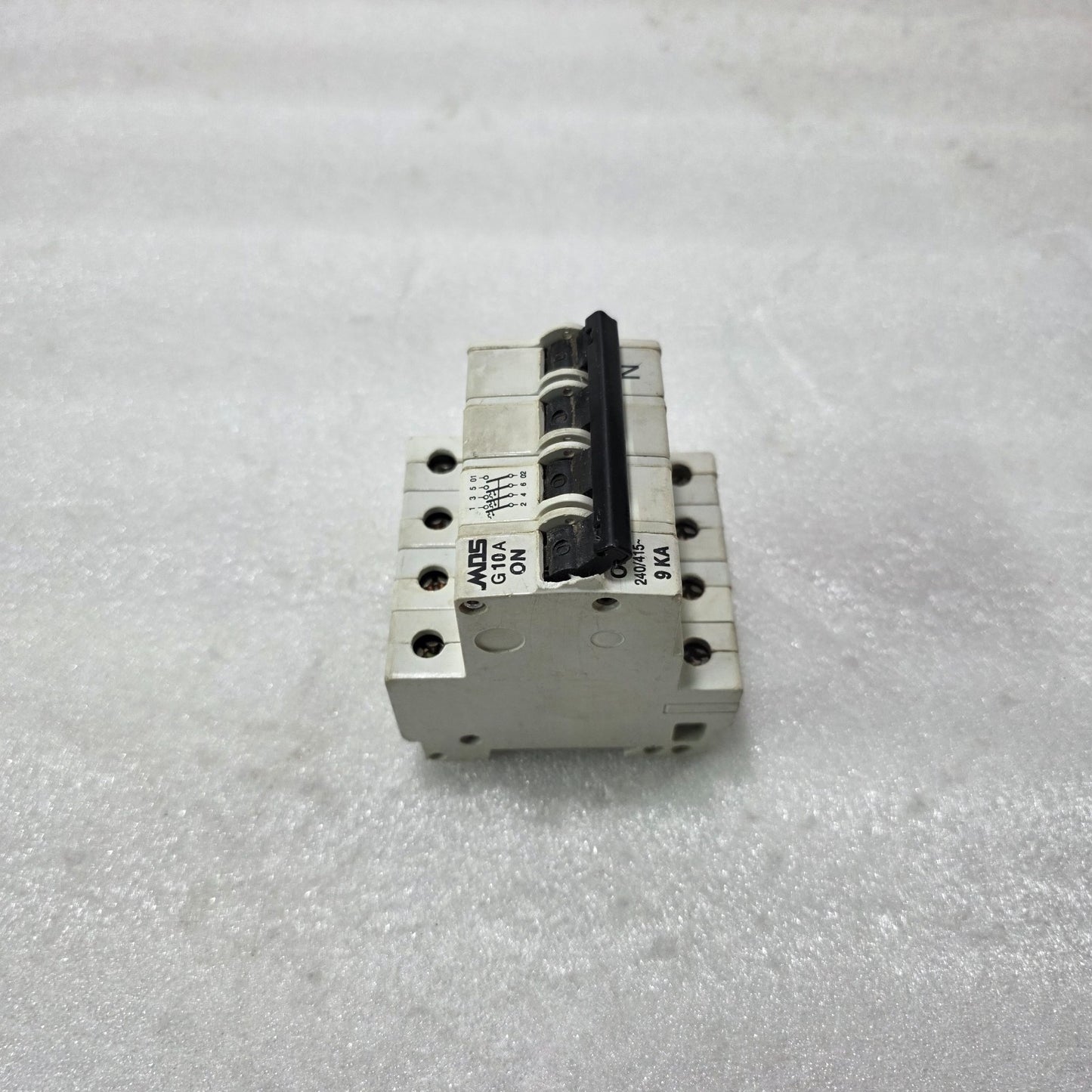 MDS G10A TP+N 10A 9KA 240/415V FOUR POLE MCB CIRCUIT BREAKER