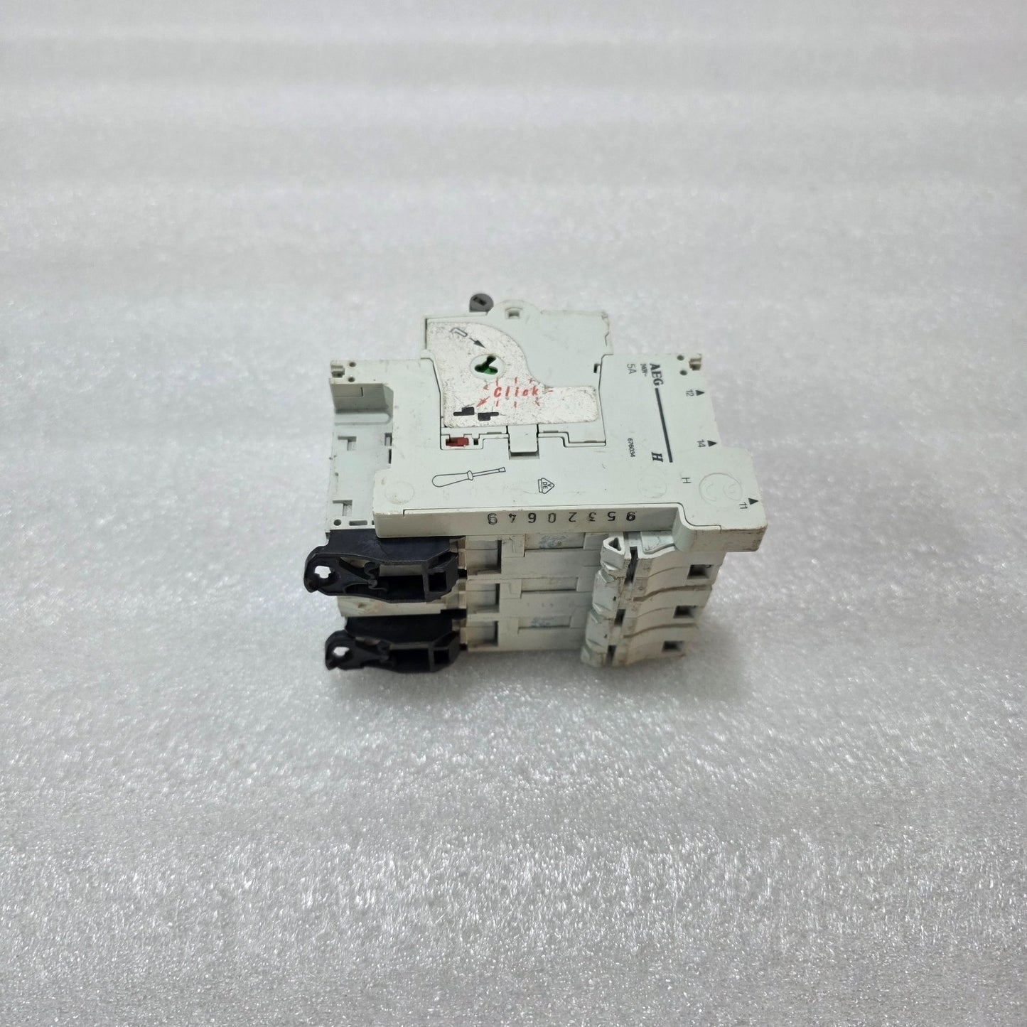 AEG ELFA E933 C10 10A 3 POLE MCB CIRCUIT BREAKER 10KA 400V