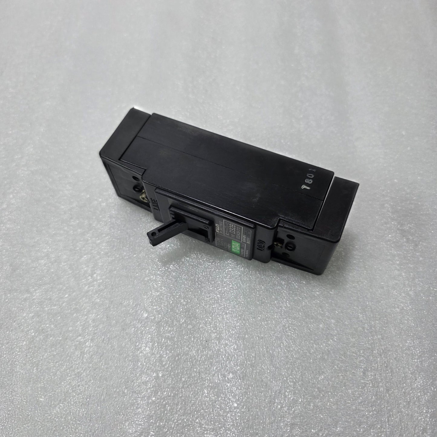 FUJI ELECTRIC D32B BD2ACB-010 2-POLE CIRCUIT BREAKER 10A | AC 220V | 1.5KA BREAK