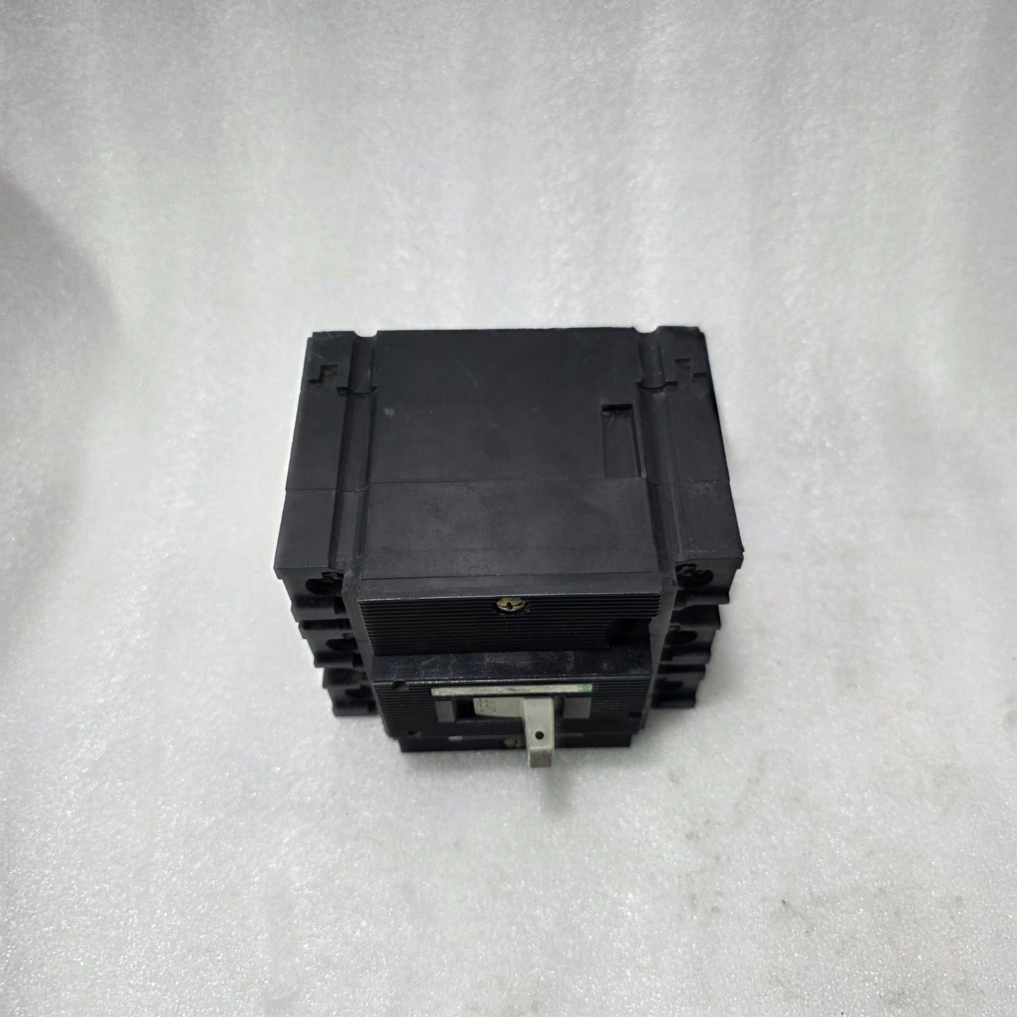 MERLIN GERIN COMPACT C101H MCCB 100A 3 POLE | 690V | 65KA BREAKING CAPACITY