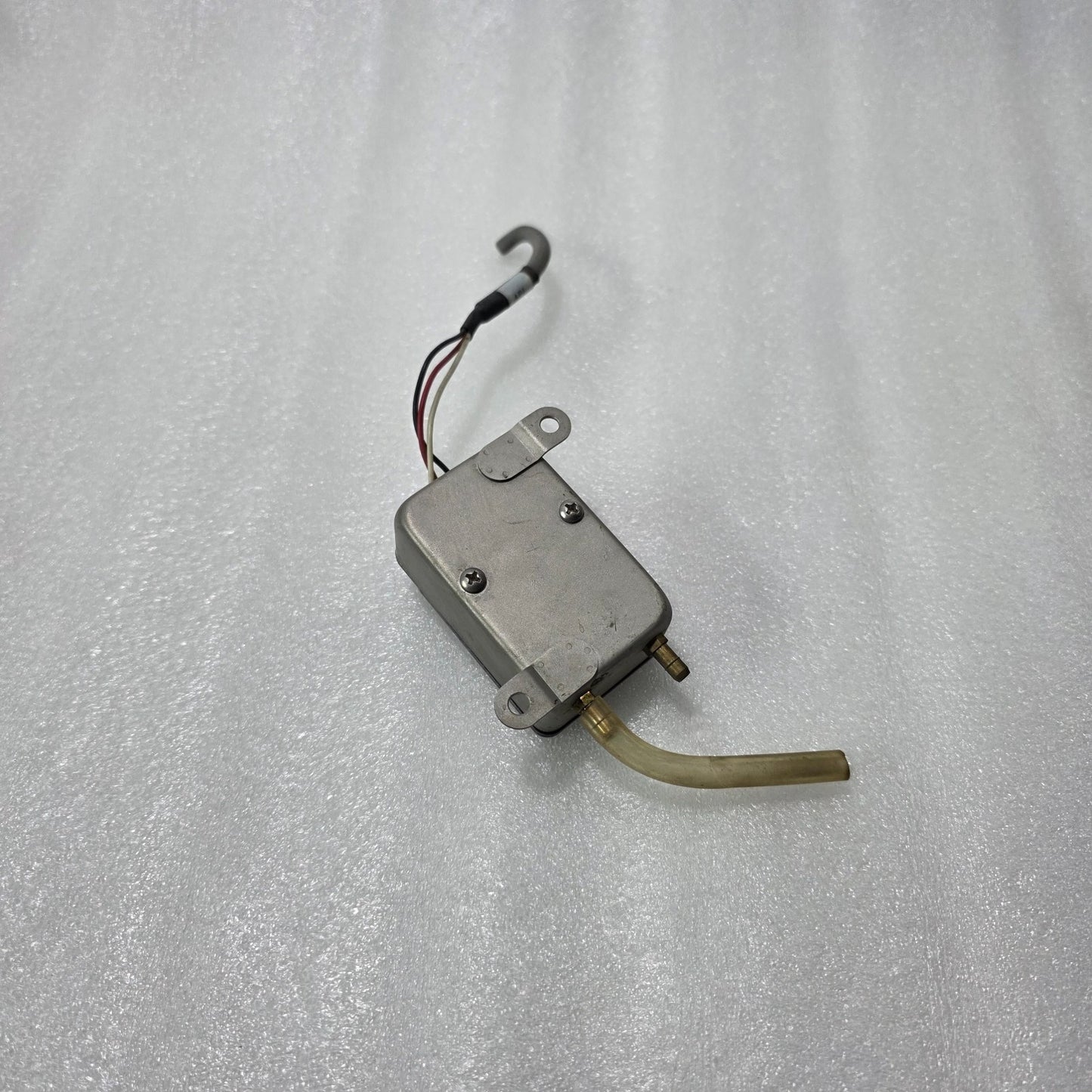 ALPHA INSTRUMENTS 164W02R5DC1NAB PRESSURE TRANSMITTER | 0–10V OUTPUT | 0–2.5" WC