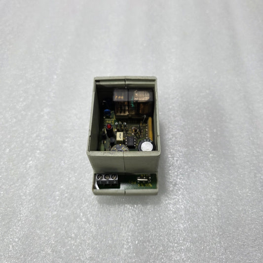 CENTRA-BÜRKLE CRE1 ELECTRONIC RELAY 24V AC 50MA CONTROL RELAY IP30 GERMANY