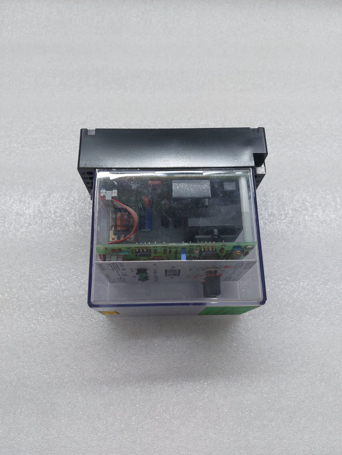 H.G. EEKELS B.V. FR 1 FREQUENCY RELAY