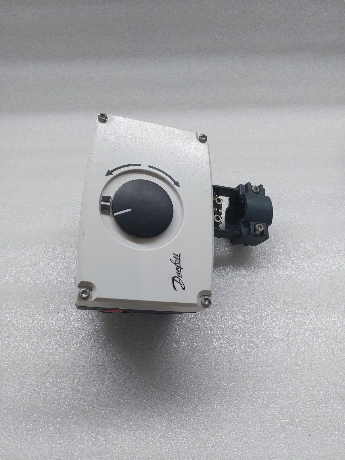 DANFOSS AME25SD ELECTRIC ACTUATOR WITH SAFETY SPRING DOWN FUNCTION 082H3038 24V
