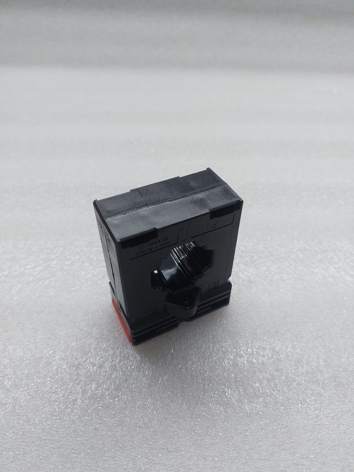ABB CM-CT 500/5 CURRENT TRANSFORMER 1SVR450117R5300