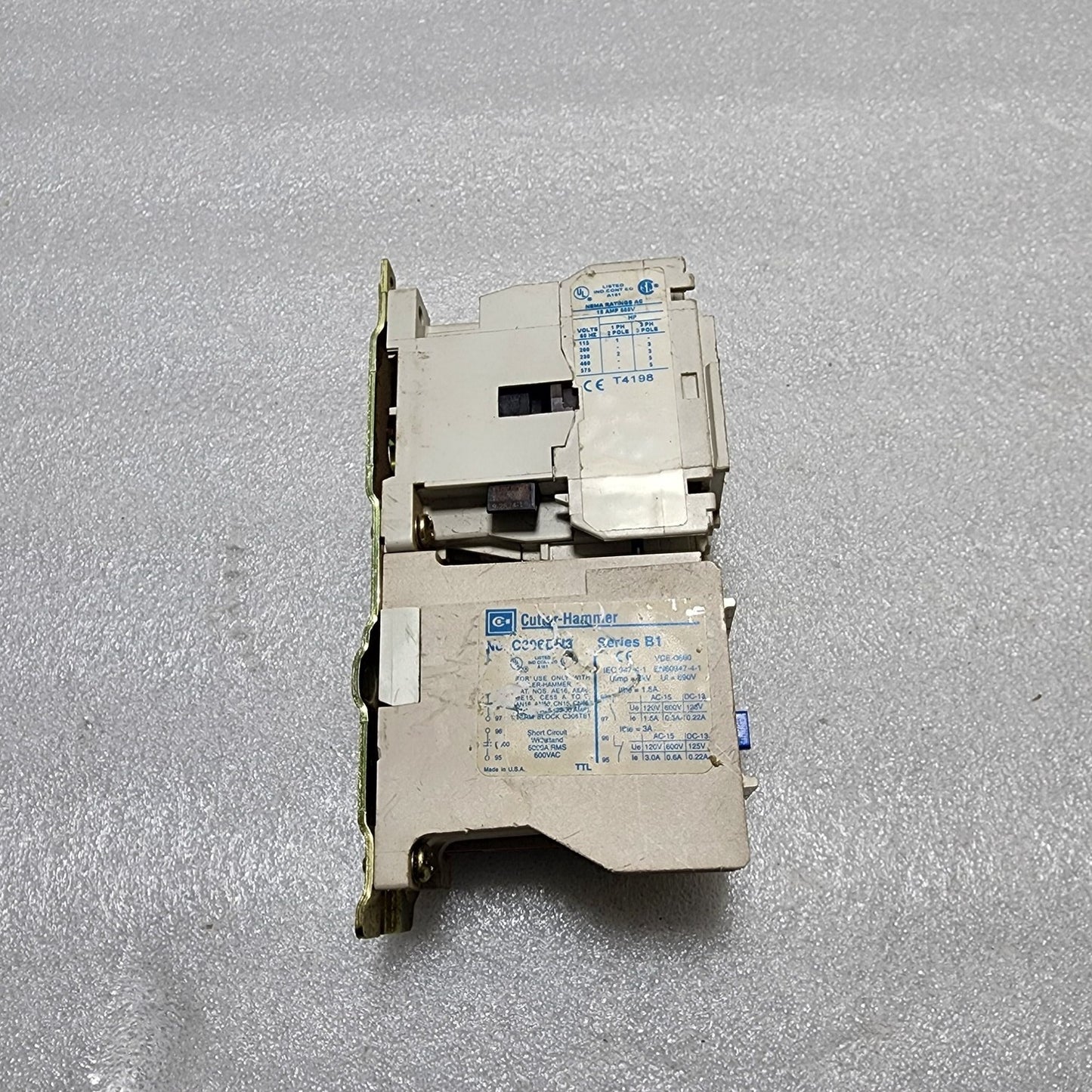 CUTLER HAMMER AN18BN0 CIRCUIT BREAKER 18A C320KGS1