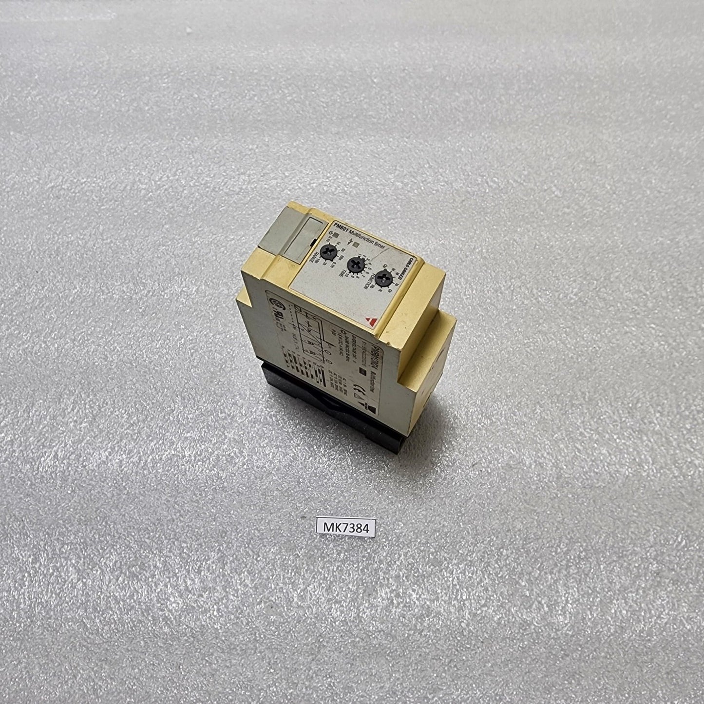 CARLO GAVAZZI PMB01DM24 MULTIFUNCTION TIMER 24-240VAC/DC
