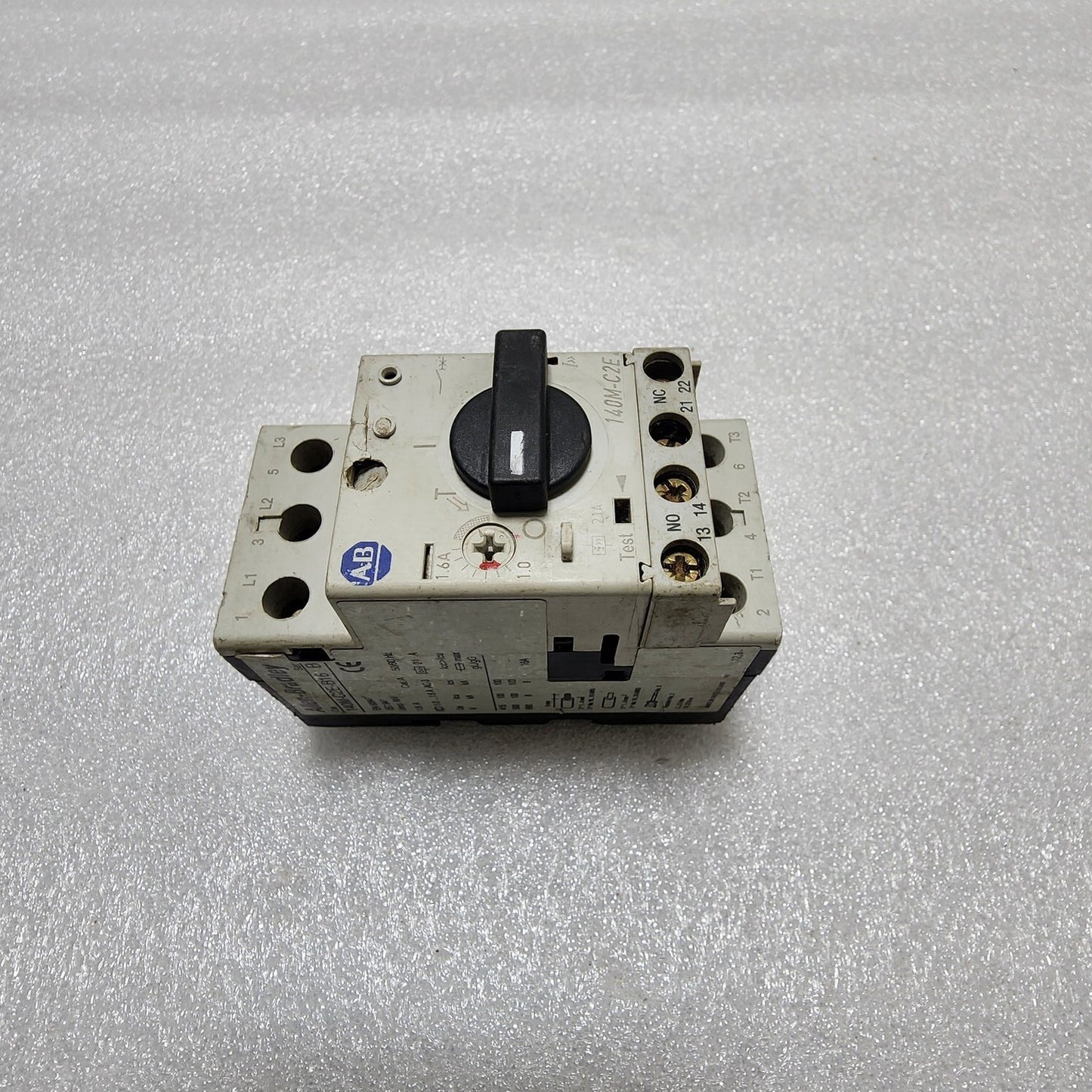 ALLEN BRADLEY CAT 140M-C2E-B16 SER B MOTOR CIRCUIT BREAKER