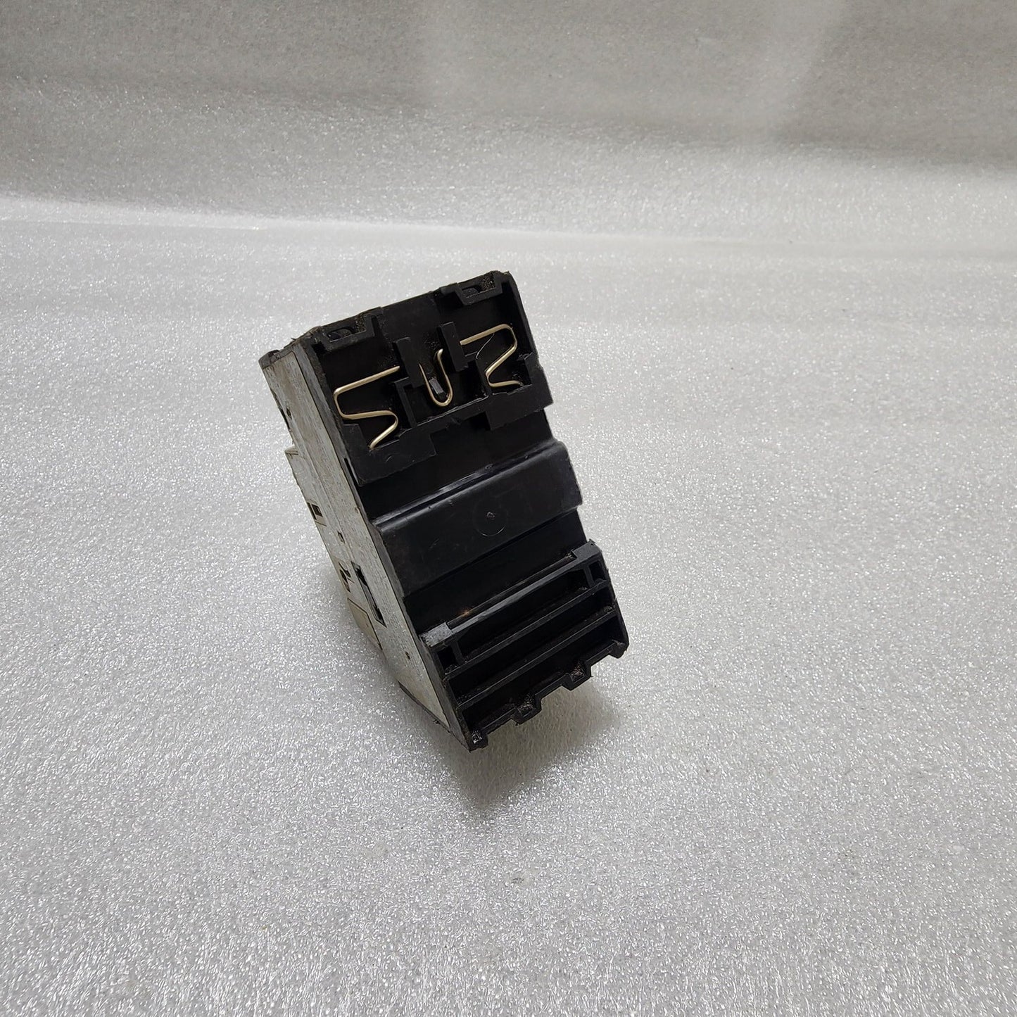 ALLEN BRADLEY CAT 140M-C2E-B63 SER A MOTOR CIRCUIT BREAKER