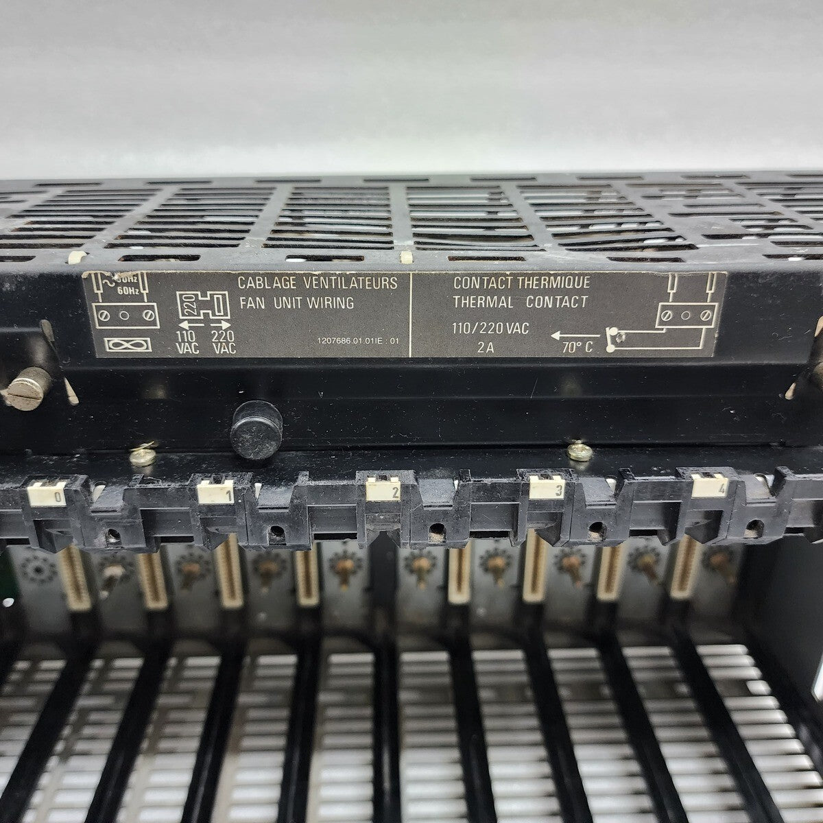 SCHNEIDER AUTOMATION TSXRKN82F FAN AC STD RACK TSX7-40
