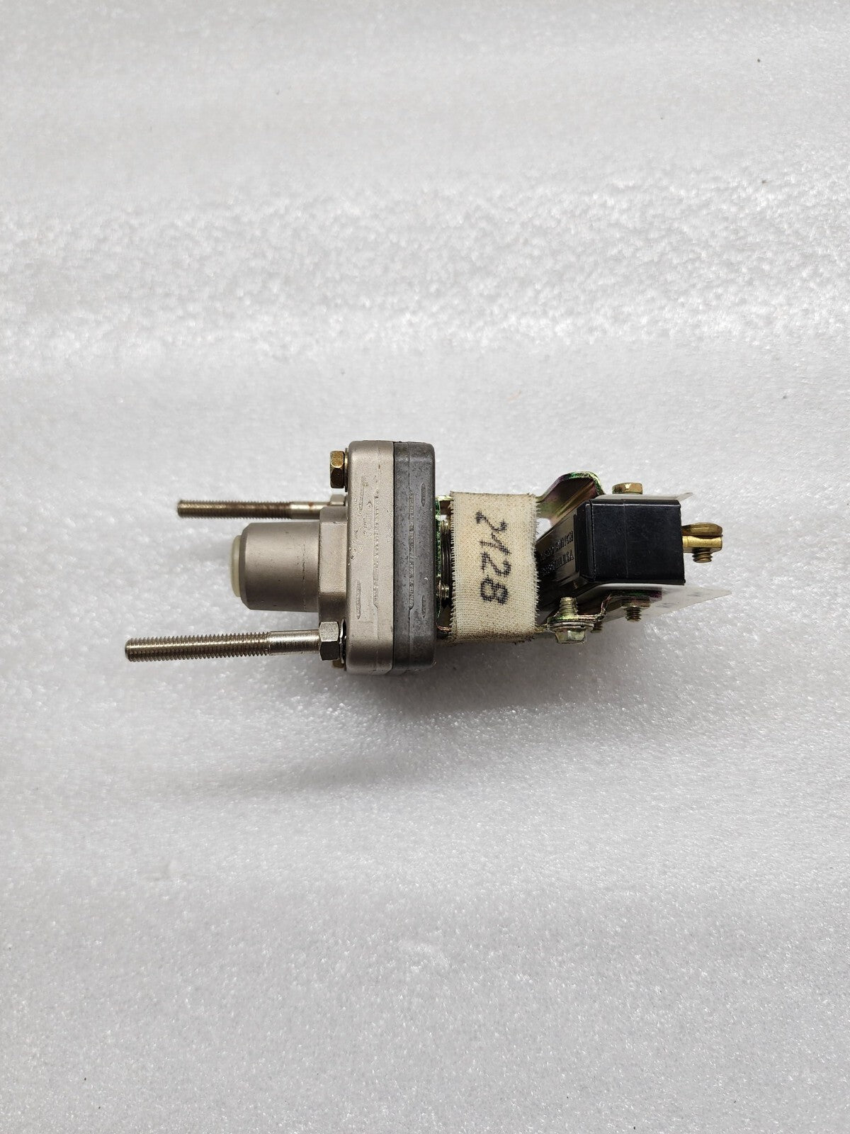 BARKSDALE E1S-G890-F2-GE19 PRESSURE SWITCH 24VDC/125VAC 3-90PSI