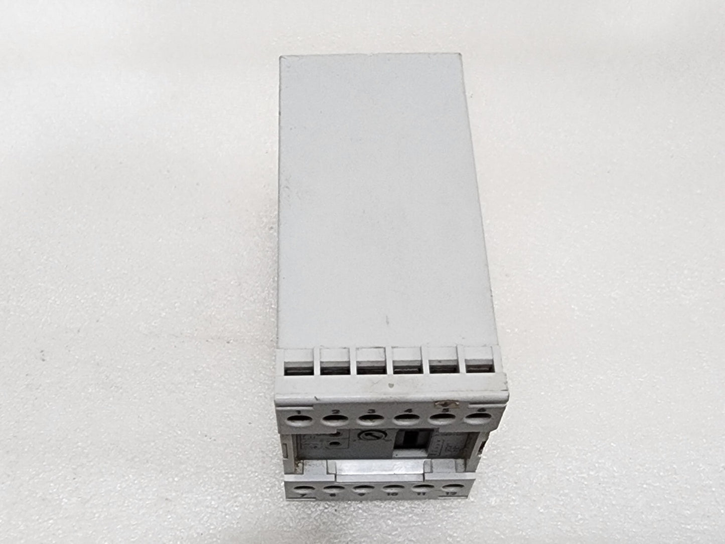 ABB SPEM30B185 MOTOR PROTECTION RELAY 230V