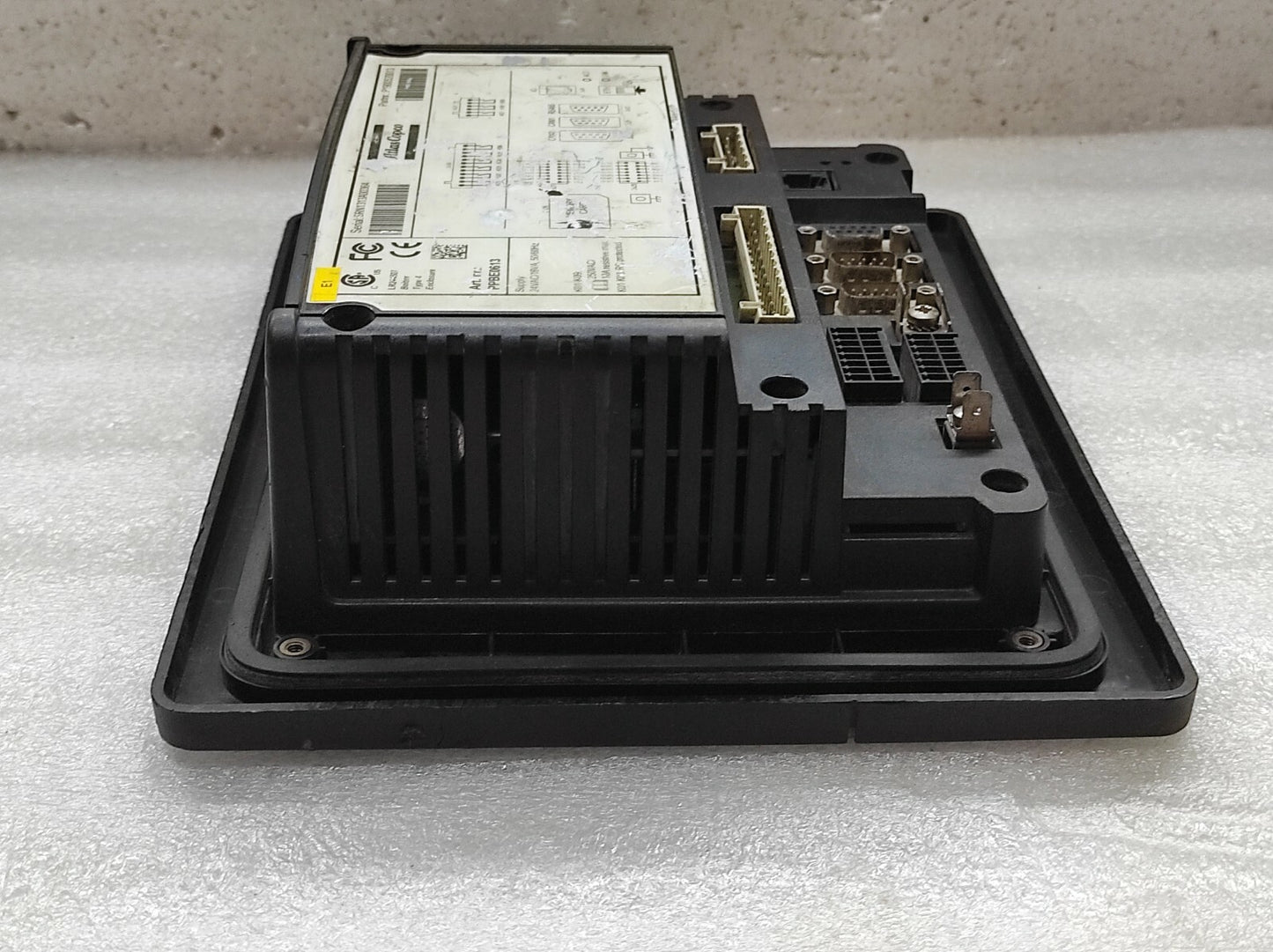 ATLAS COPCO PPBE0613 COMPRESSOR CONTROLLER 24VAC P1900520013
