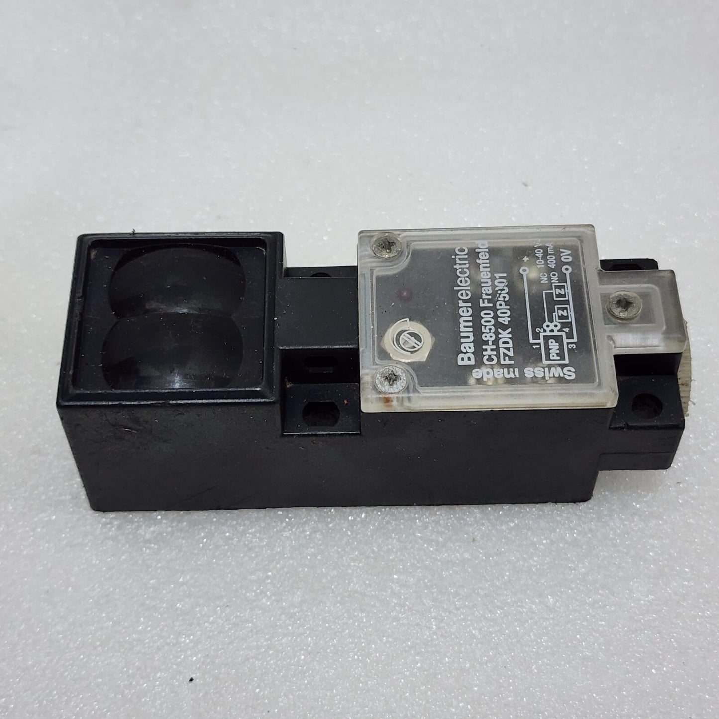 BAUMER ELECTRIC FZDK 40P5001 PHOTOELECTRIC SENSOR