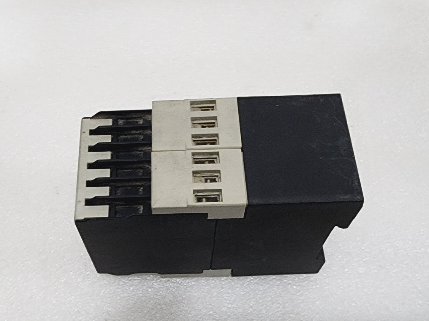 SCHIELE ENTRELEC SRN CURRENT MONITORING RELAY 2.450.111.01 220-2240V