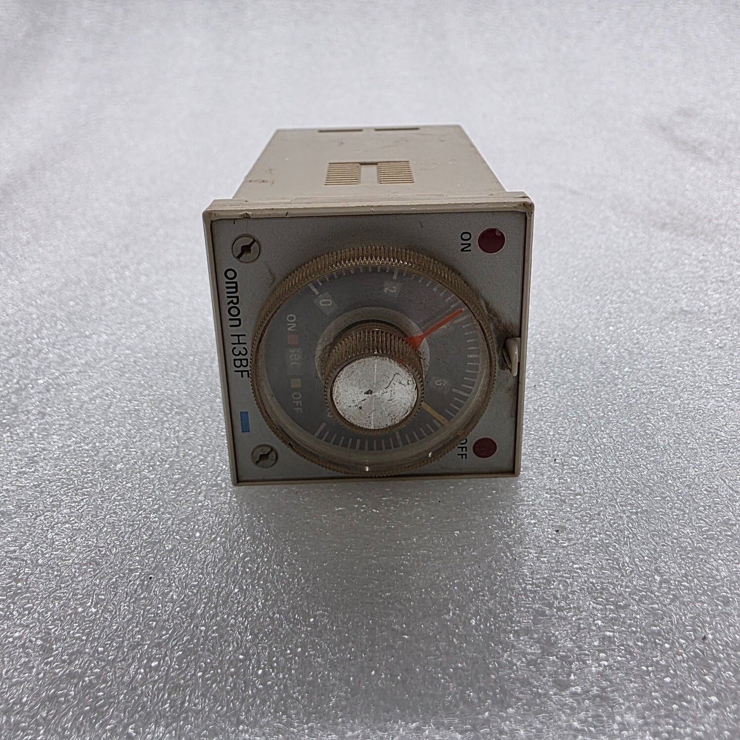 OMRON H3BF-8 MULTIFUNCTION TIMER 100-120V
