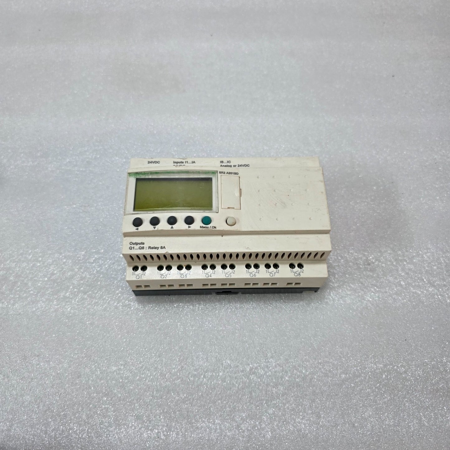 S ELECTRIC ZELIO SR2A201BD SMART RELAY PLC 24VDC 8A OUTPUT | 88960451
