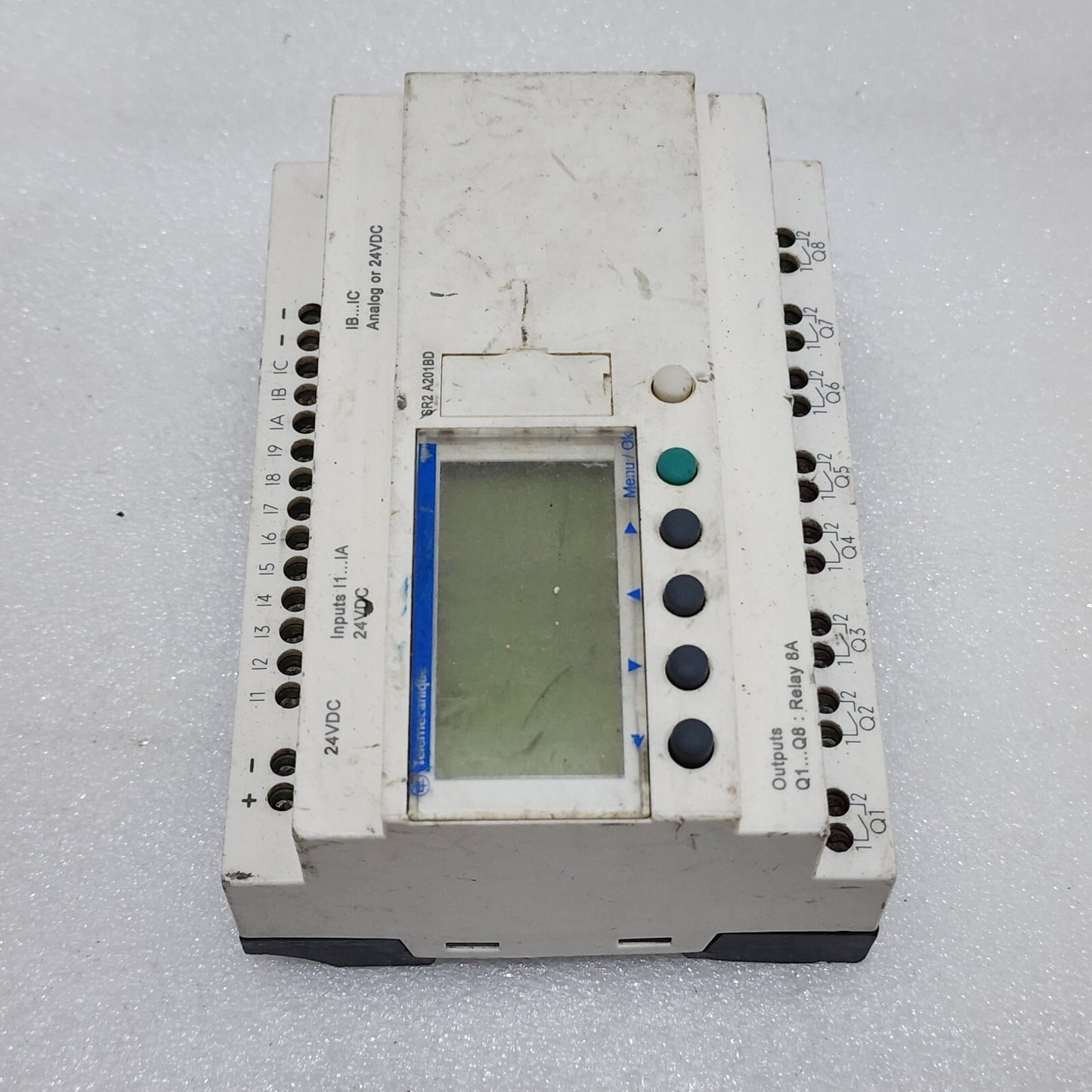 S ELECTRIC ZELIO SR2A201BD SMART RELAY PLC 24VDC 8A OUTPUT | 88960451