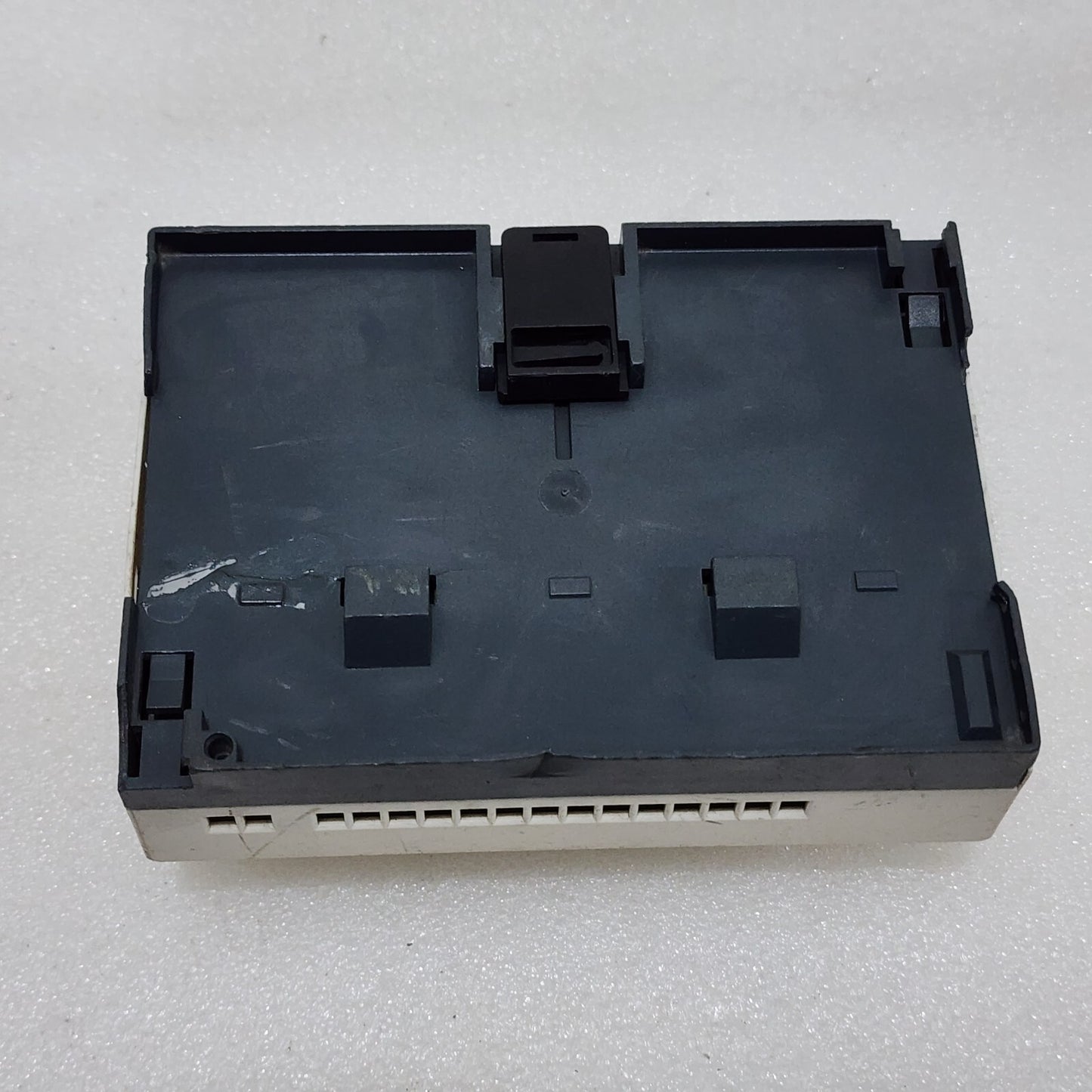 S ELECTRIC ZELIO SR2A201BD SMART RELAY PLC 24VDC 8A OUTPUT | 88960451
