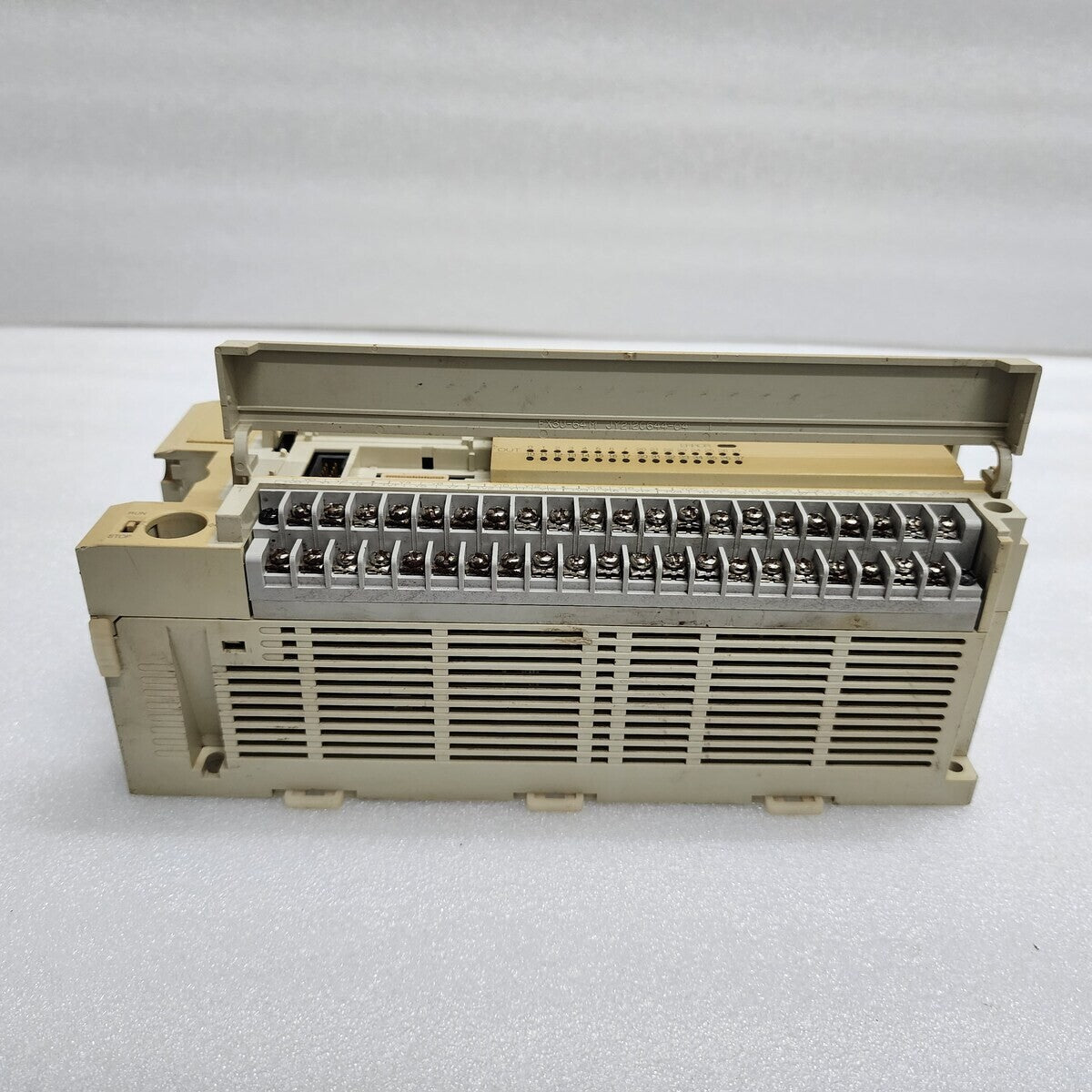 MITSUBISHI FX3U-64MT/ESS PLC PROGRAMMABLE CONTROLLER 100-240V
