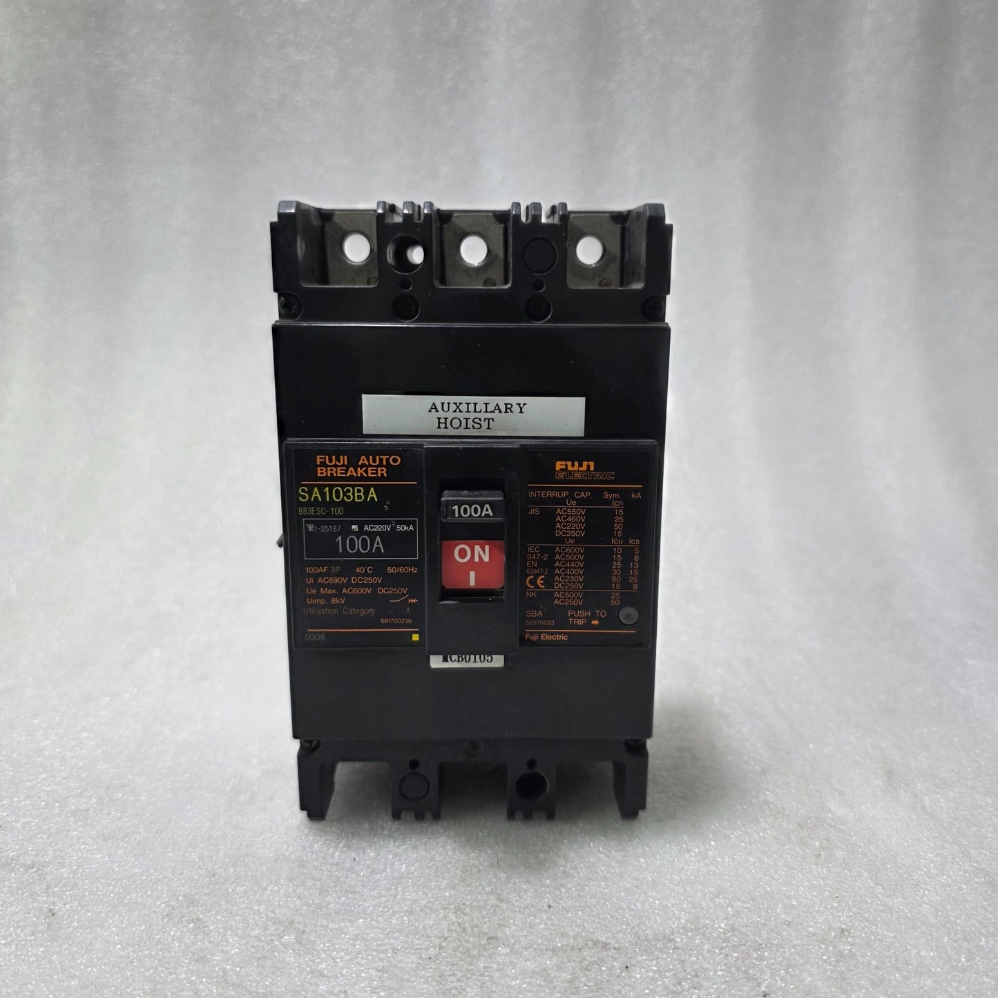 FUJI ELECTRIC SA103BA 100A 3 POLE MCCB CIRCUIT BREAKER 50KA AC690V BB3ESC-100