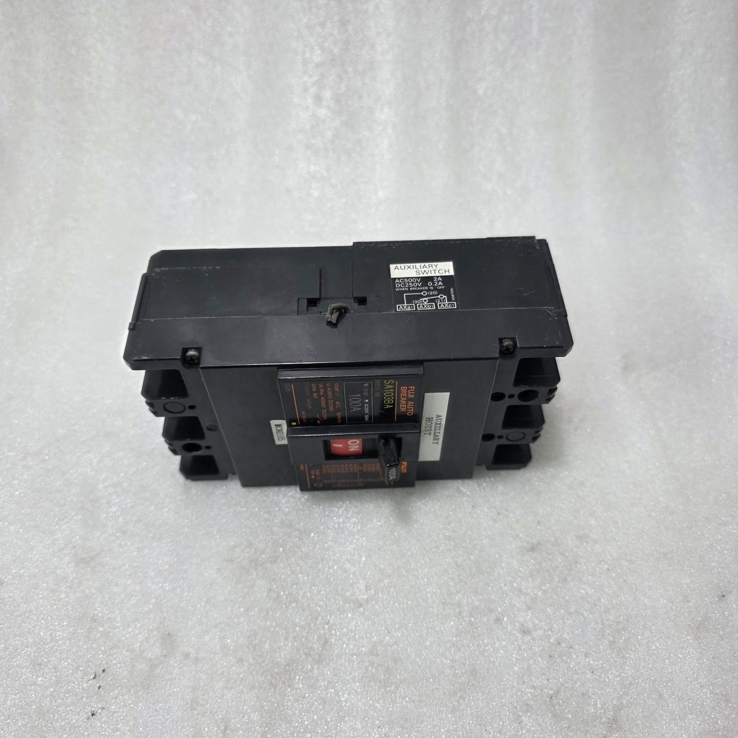 FUJI ELECTRIC SA103BA 100A 3 POLE MCCB CIRCUIT BREAKER 50KA AC690V BB3ESC-100