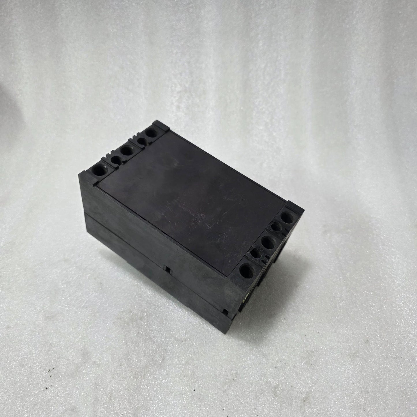 HITACHI F-50E 15A 3 POLE MCCB FUSE FREE BREAKER | 600V AC | INDUSTRIAL CIRCUIT P