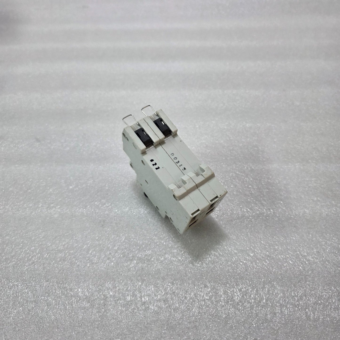AEG ELFA E82 C16 2 POLE MINIATURE CIRCUIT BREAKER MCB 16A 415V 6KA