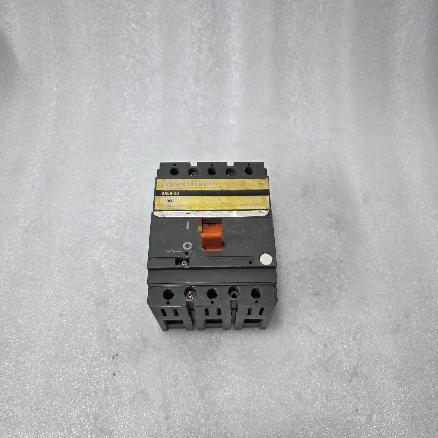 BROWN BOVERI BA88-33 MCCB 100A 3 POLE CIRCUIT BREAKER | INDUSTRIAL MOLDED CASE |