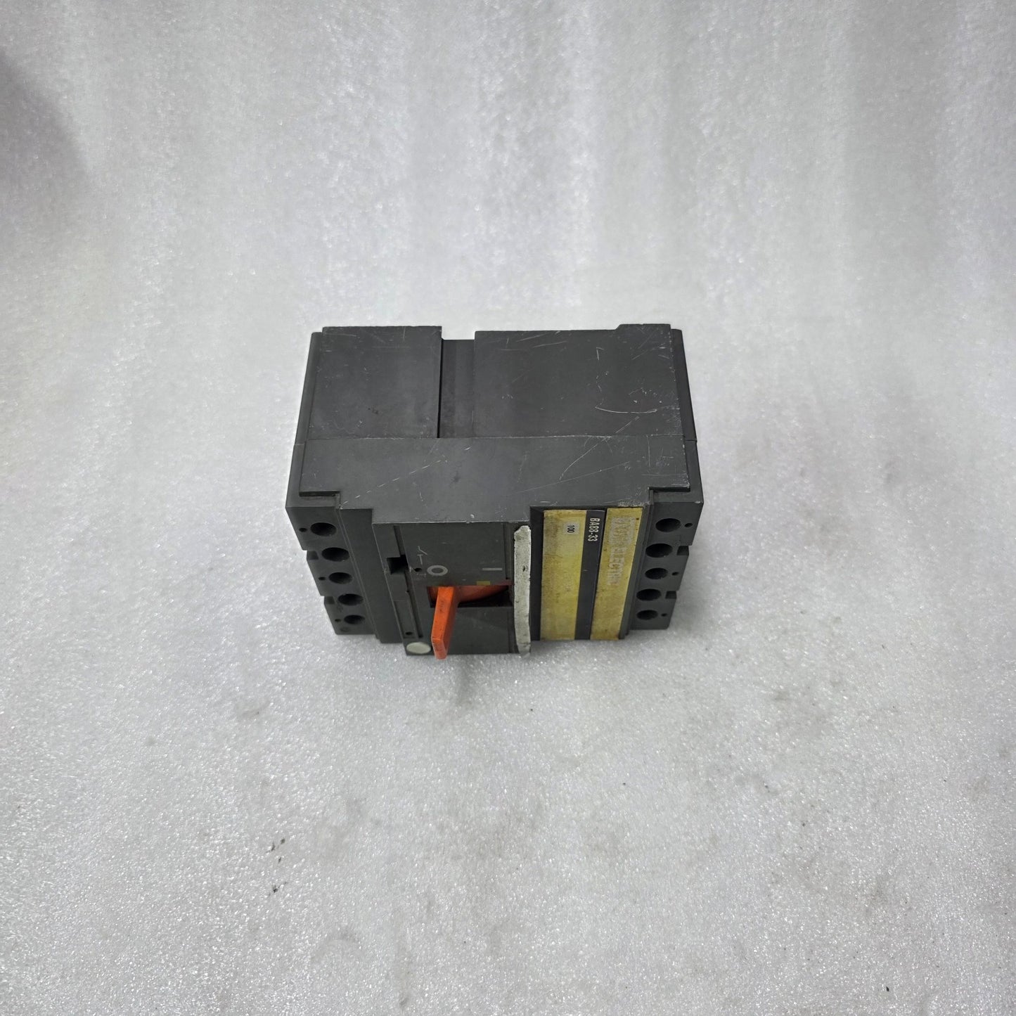 BROWN BOVERI BA88-33 MCCB 100A 3 POLE CIRCUIT BREAKER | INDUSTRIAL MOLDED CASE |