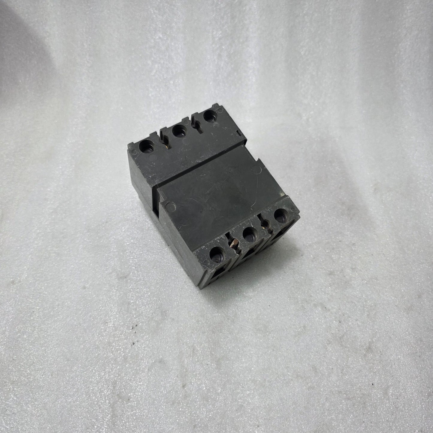 BROWN BOVERI BA88-33 MCCB 100A 3 POLE CIRCUIT BREAKER | INDUSTRIAL MOLDED CASE |