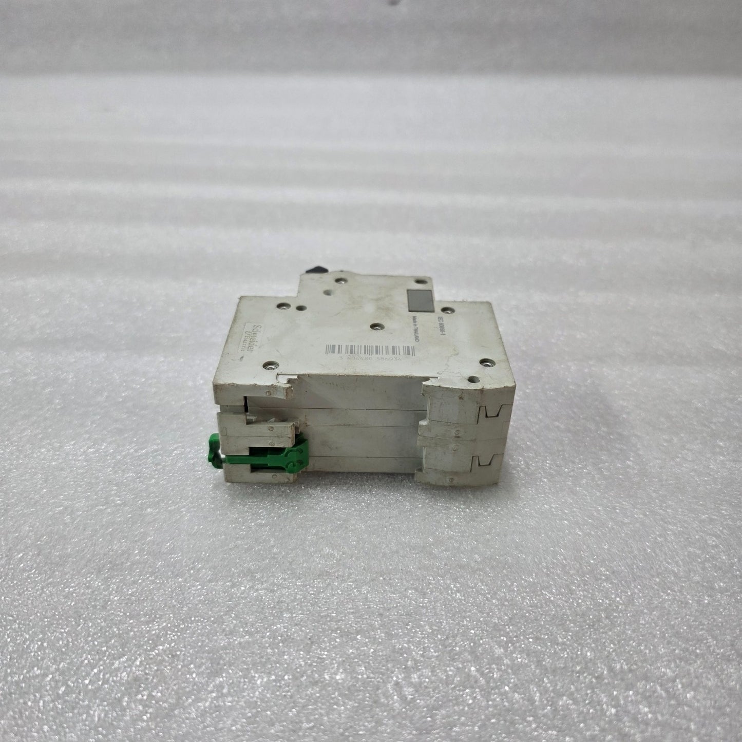 S ELECTRIC EASY9 EZ9F34216 C16 2 POLE MCB 16A 4.5KA CIRCUIT BREAKER