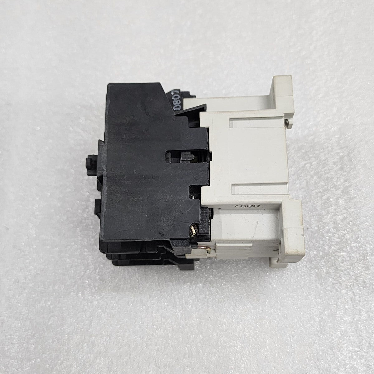 SPRECHER + SCHUH CA3-23-01 MOTOR STARTER CONTACTOR COIL VOLTAGE 220-260V
