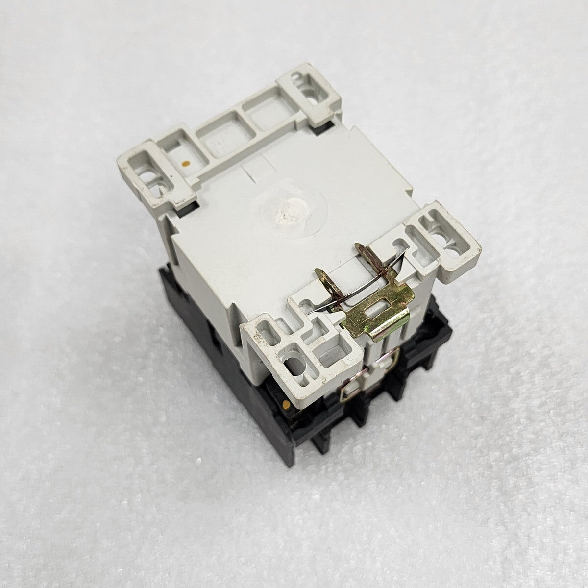 SPRECHER + SCHUH CA3-23-01 MOTOR STARTER CONTACTOR COIL VOLTAGE 220-260V