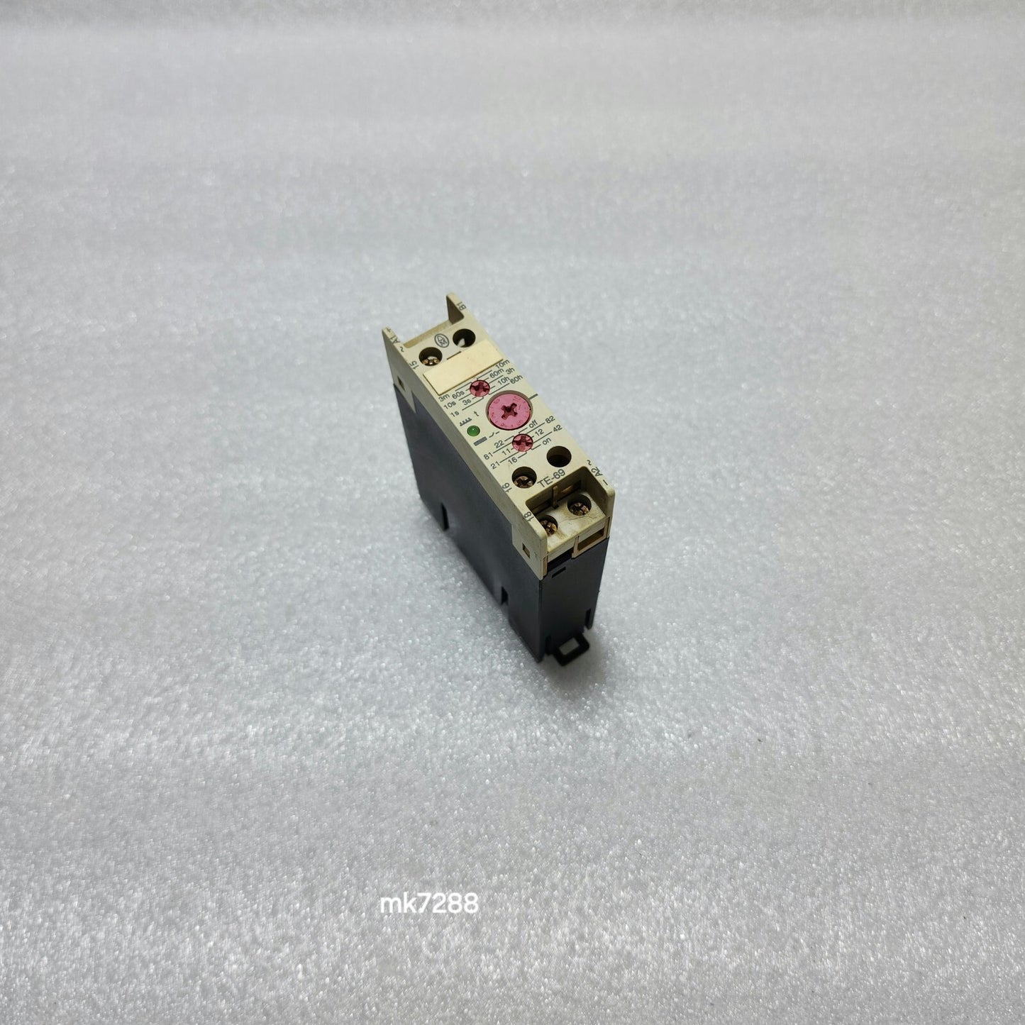 MOELLER TE 69-A TIMING RELAY 24-240VAC/DC