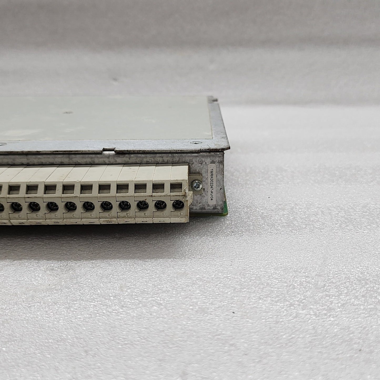 ABB 1MRK002247-AVR04 CONTROL BOARD