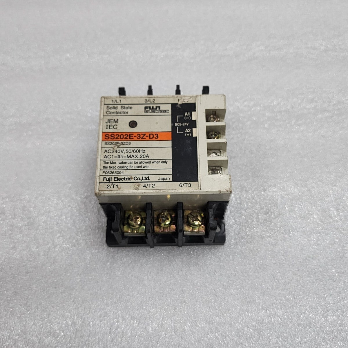 FUJI ELECTRIC SS202E-3Z-D3 SOLID STATE CONTACTORS 20A 240V