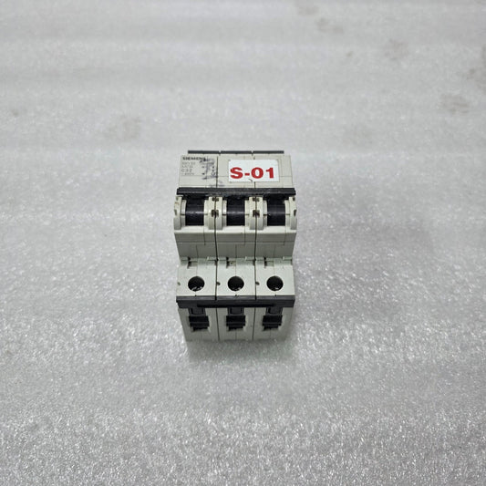SIEMENS 5SY73 C32 32A 3 POLE MCB 400V 15KA MINIATURE CIRCUIT BREAKER