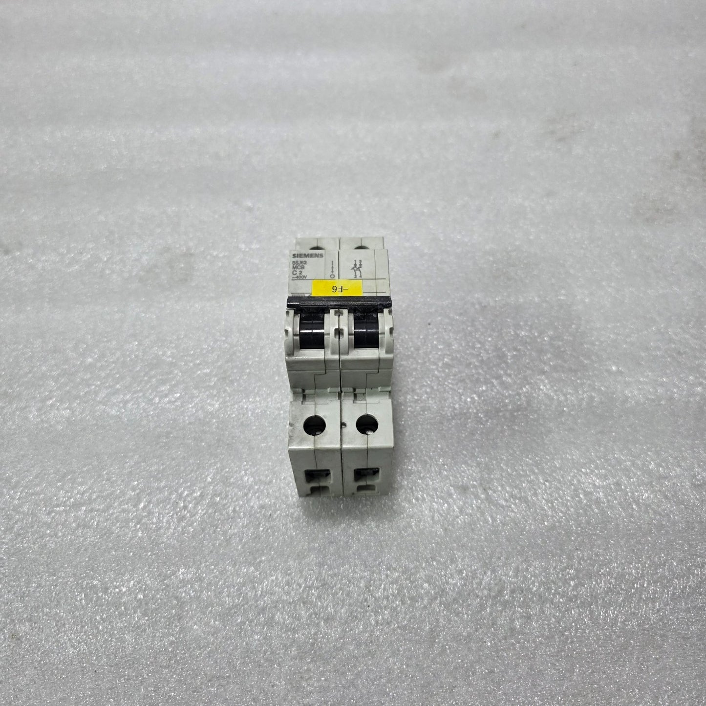 SIEMENS 5SJ62 C2 2 POLE MCB 2A 400V MINIATURE CIRCUIT BREAKER