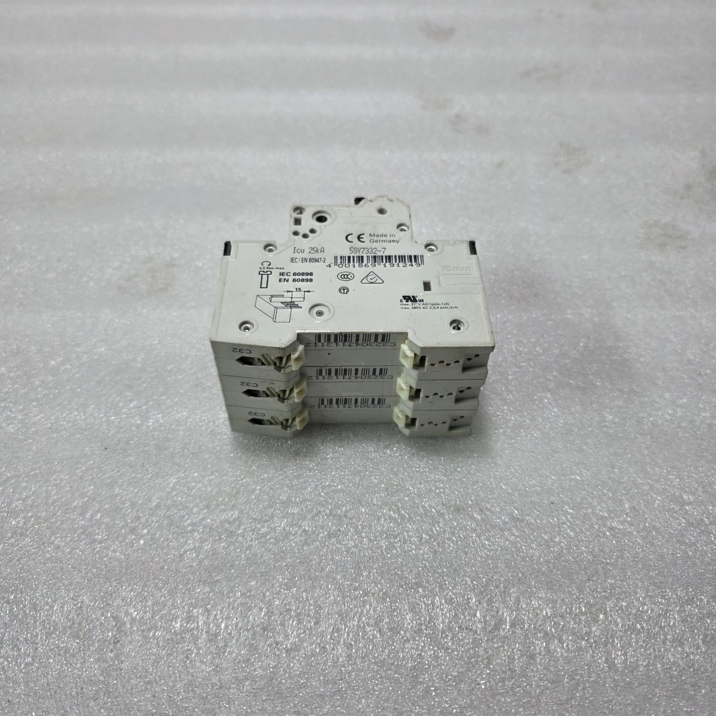 SIEMENS 5SY73 C32 32A 3 POLE MCB 400V 15KA MINIATURE CIRCUIT BREAKER