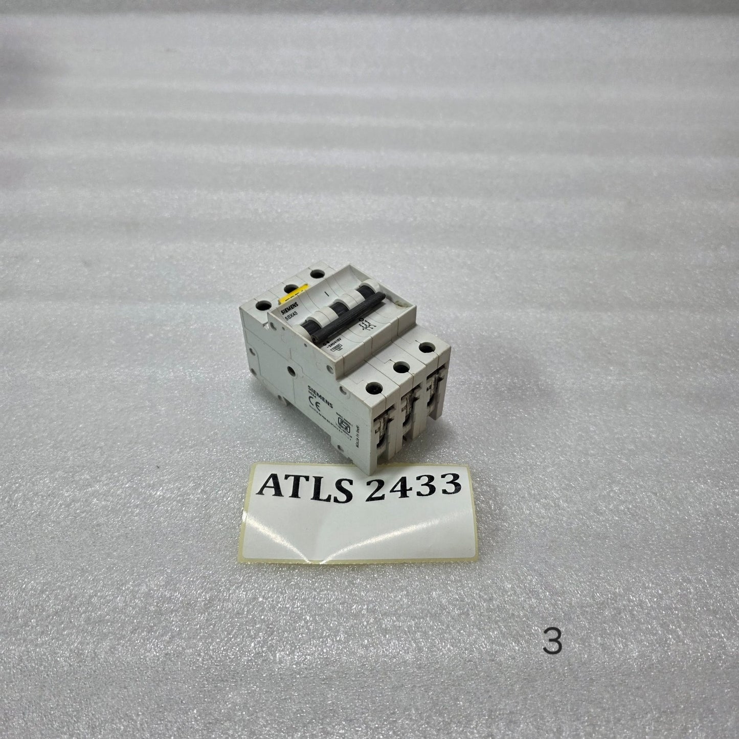 SIEMENS 5SX43 C6 3 POLE MCB 6A 240/415V MINIATURE CIRCUIT BREAKER 10KA